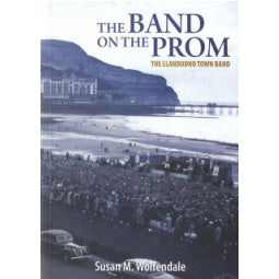 Llwythwch y ddelwedd i wyliwr yr Oriel, The Band on the Prom